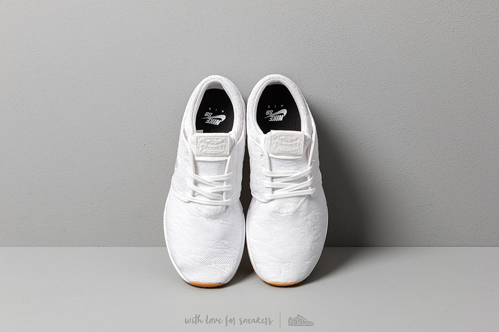 Men s shoes Nike Sb Air Max Janoski 2 White White Gum Yellow