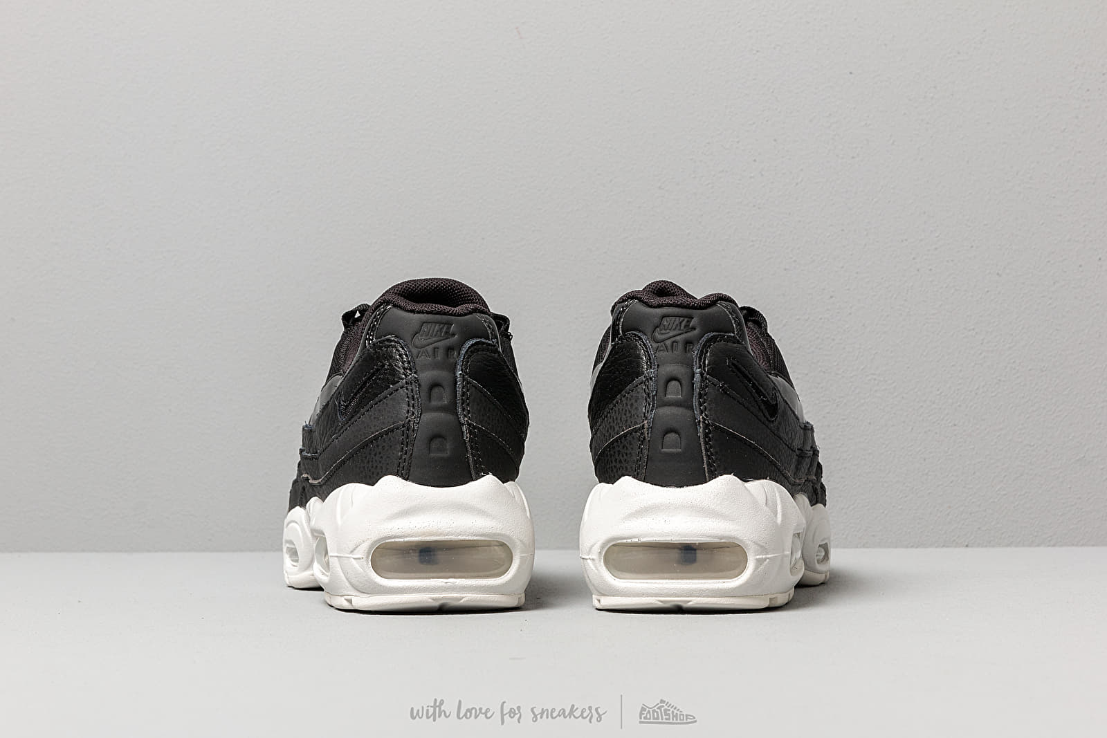 Women's shoes Nike Wmns Air Max 95 Se Black/ Black-Summit White-Platinum Tint