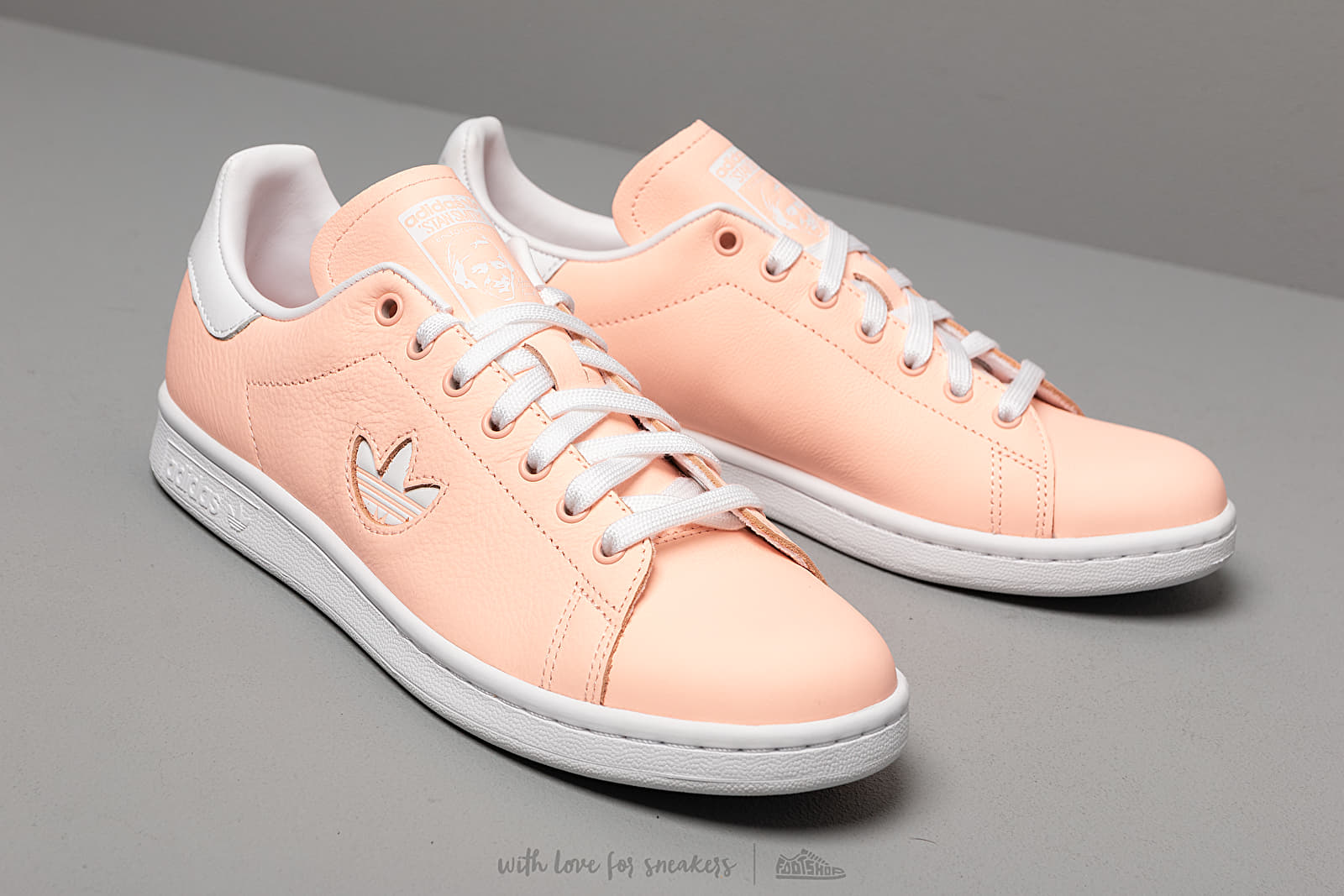 Women s shoes adidas Stan Smith W Clear Orange Ftw White Clear