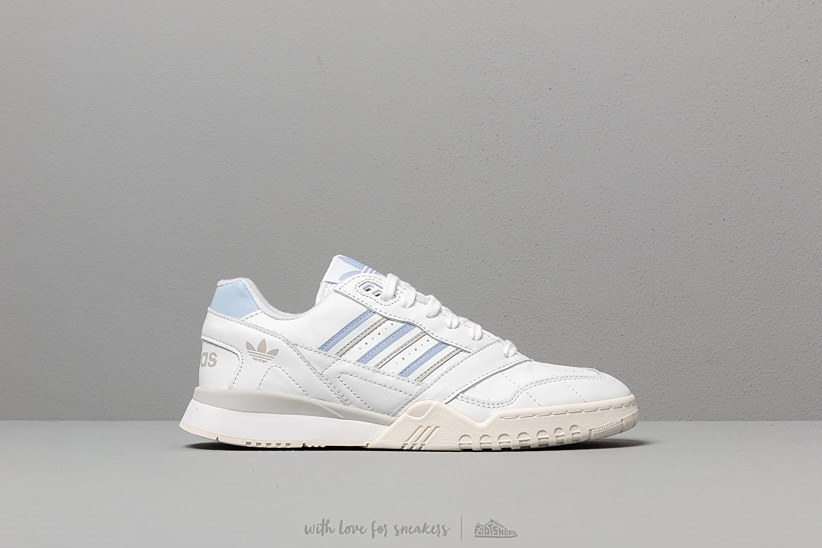 adidas ar trainer white