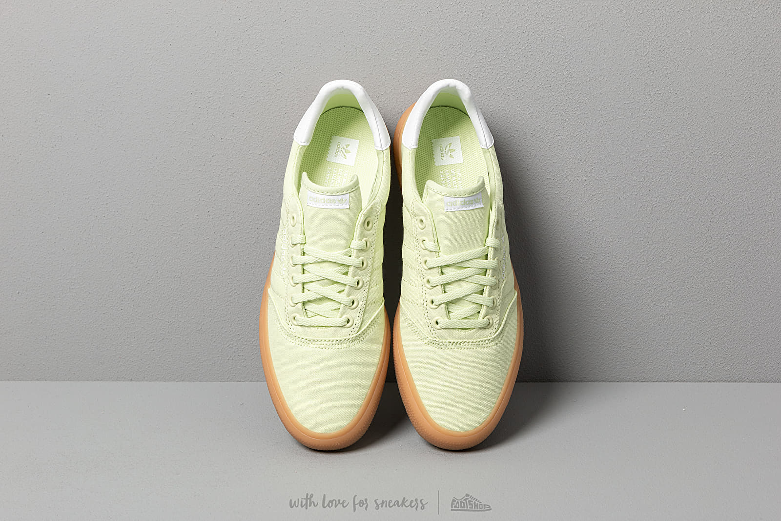 Adidas sales 3mc halo