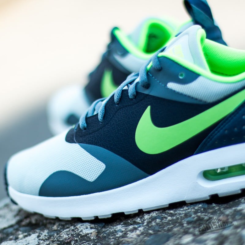 Herren Sneaker und Schuhe Nike Air Max Tavas Grey Flash Green