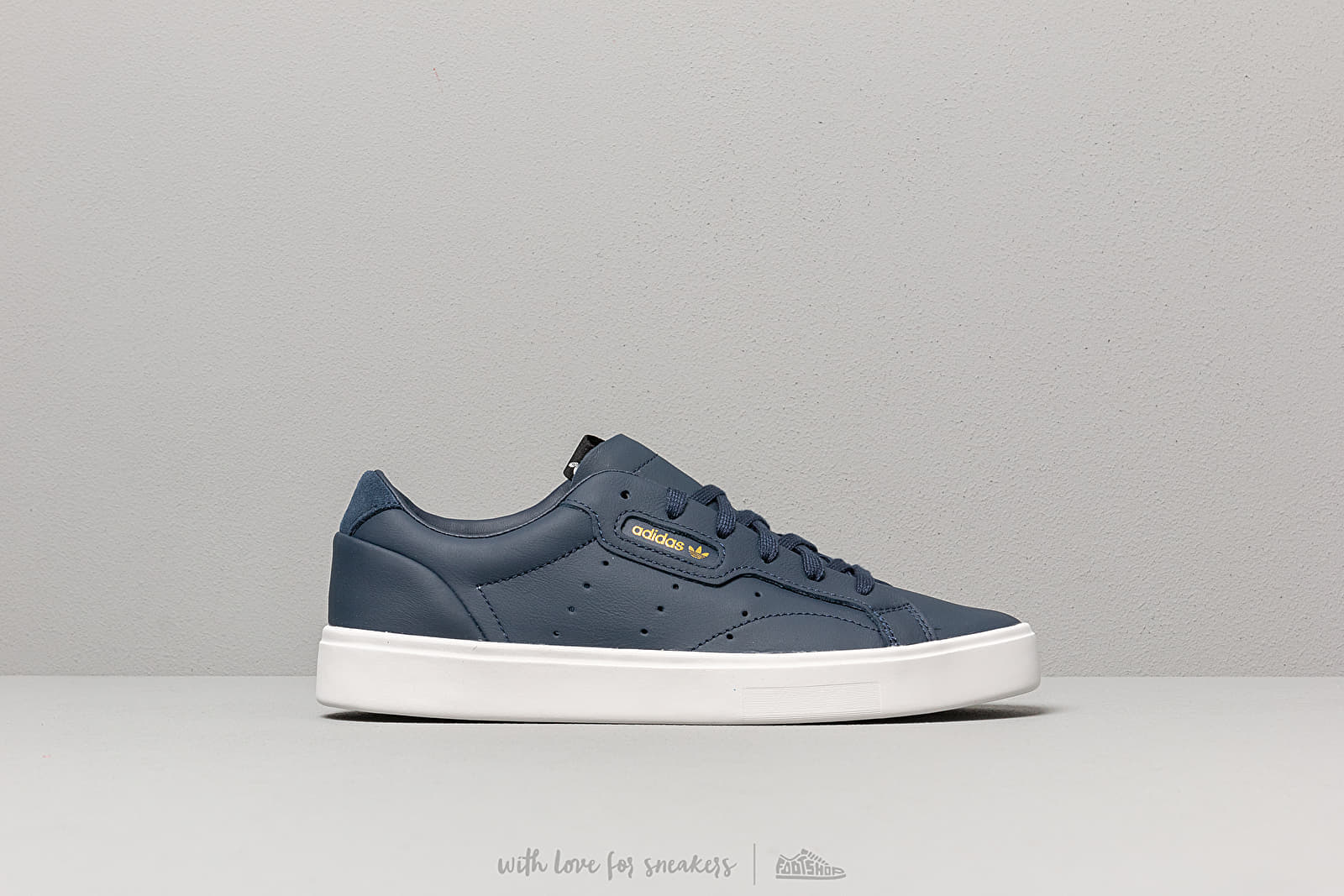 Women s shoes adidas Sleek W Collegiate Navy Collegiate Navy Crystal White Footshop