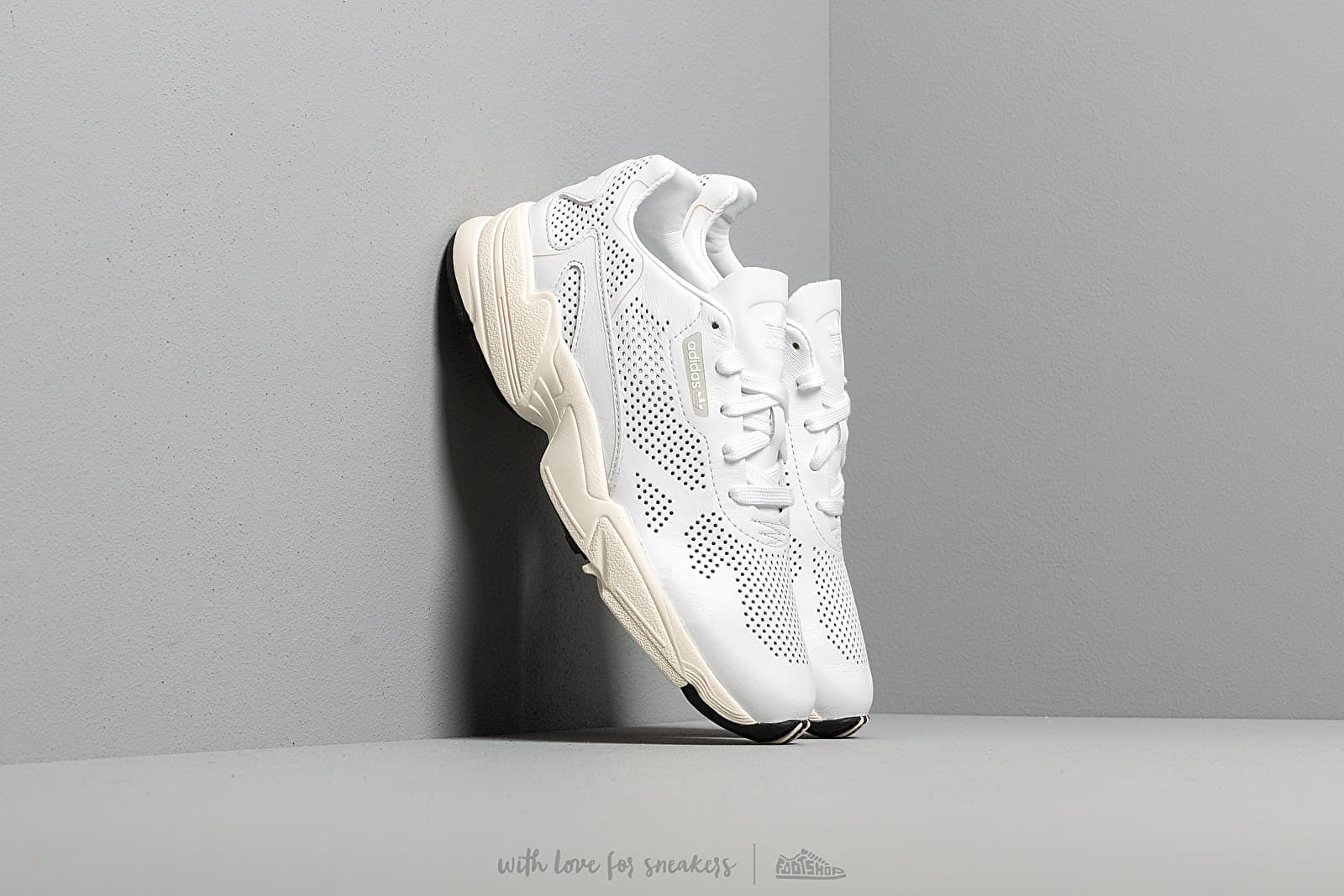 Γυναικεία παπούτσια adidas Falcon Allluxe W Ftw White/ Ftw White/ Off White