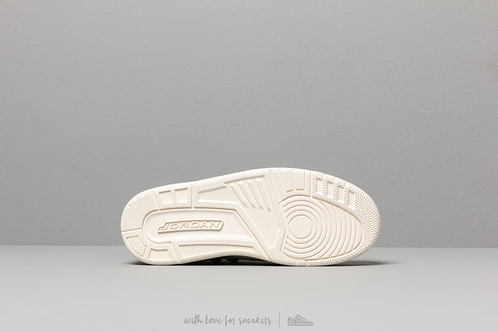 Dámské tenisky a boty Air Jordan W 3 Retro Exp Lite XX Desert Sand/ Pale Ivory-Pale Ivory