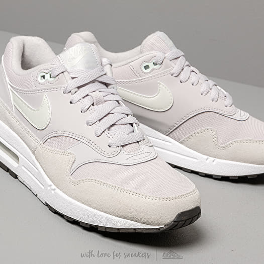 Women s shoes Nike Wmns Air Max 1 Vast Grey Spruce Aura Ridgerock