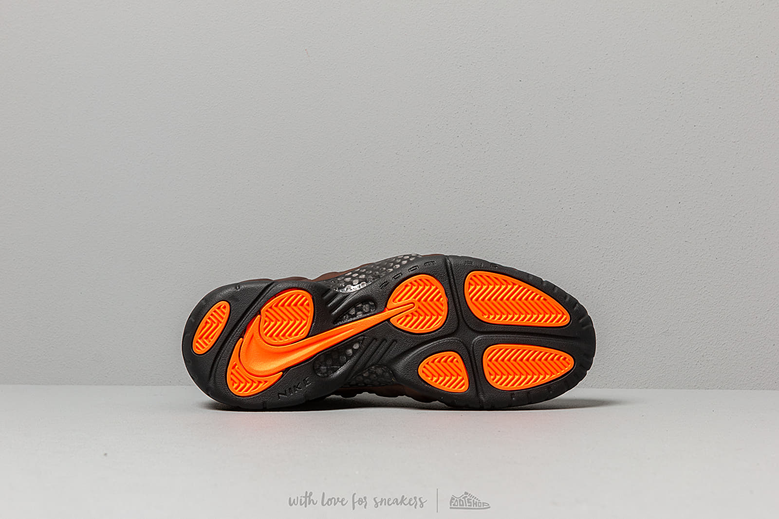 Zapatillas Hombre Nike Air Foamposite Pro Hyper Crimson/ Black
