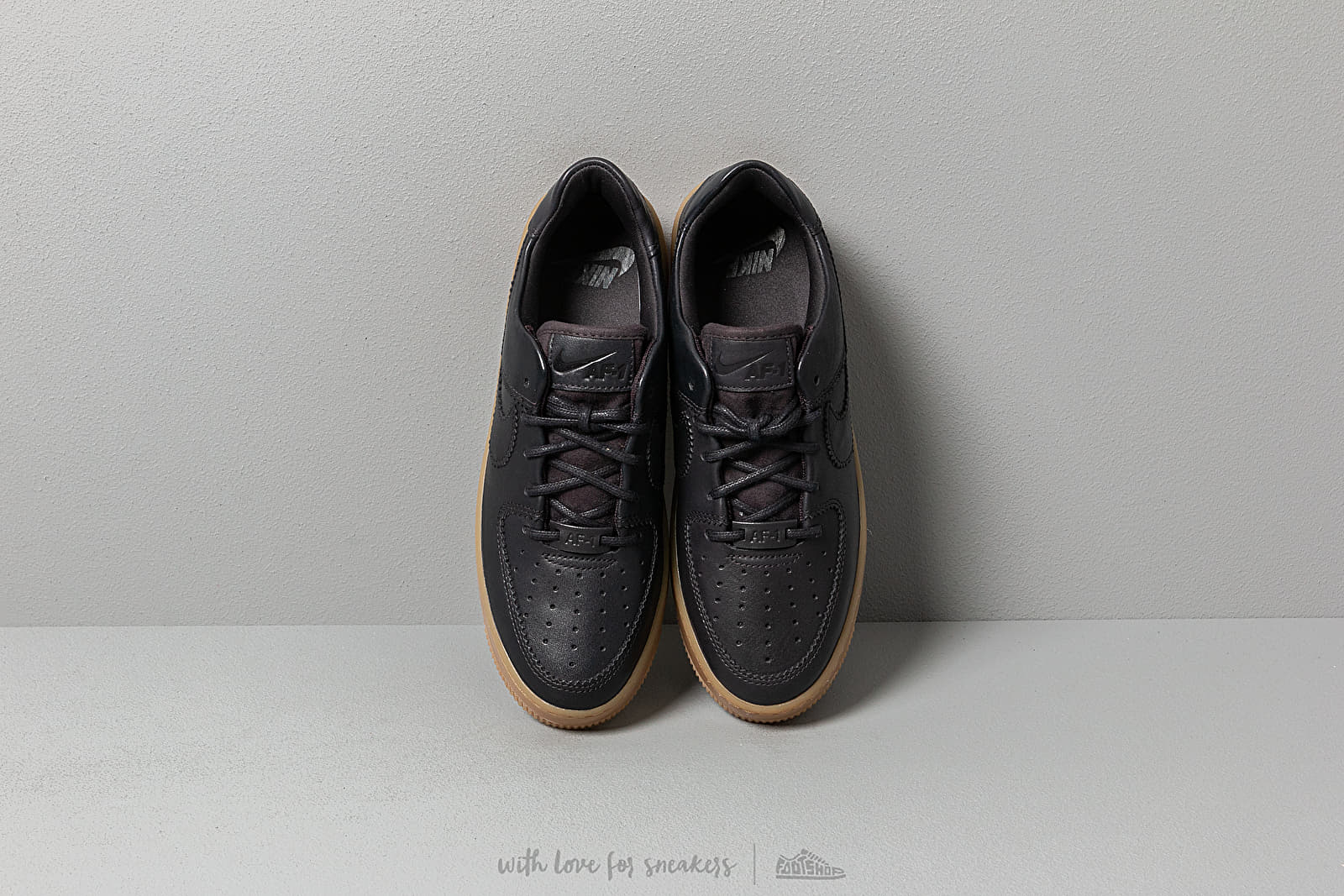 Női cipők Nike W Air Force 1 Sage Low Lx Oil Grey/ Oil Grey-Gum Light Brown-White