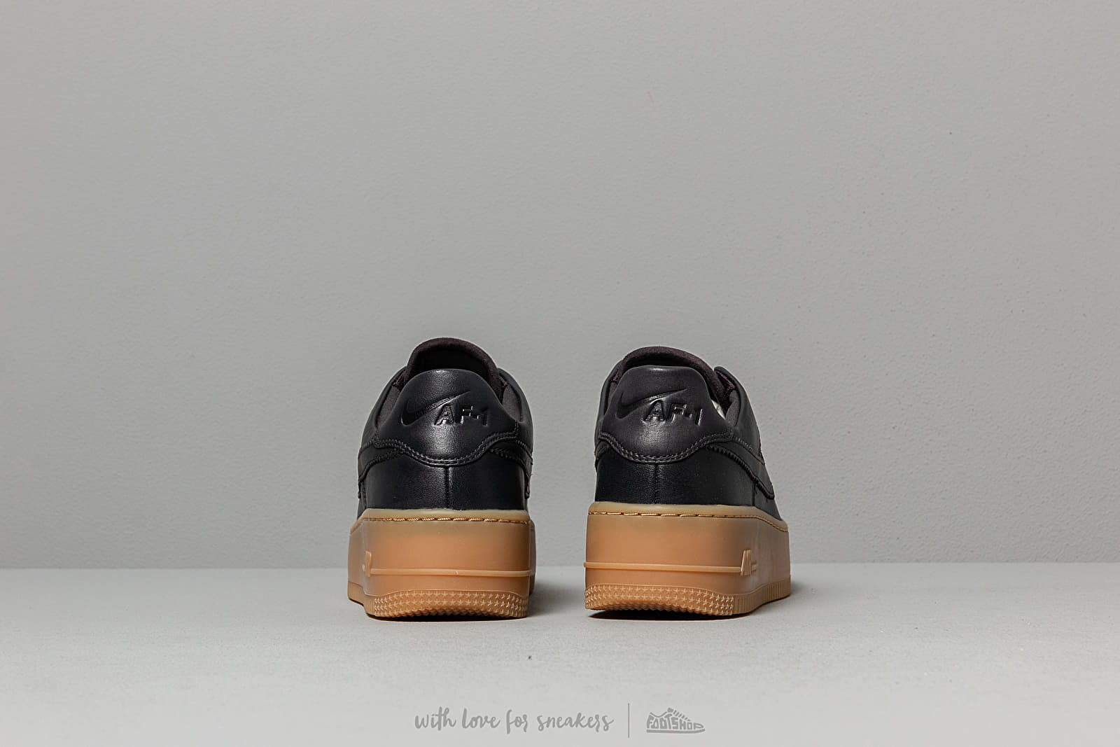 Női cipők Nike W Air Force 1 Sage Low Lx Oil Grey/ Oil Grey-Gum Light Brown-White