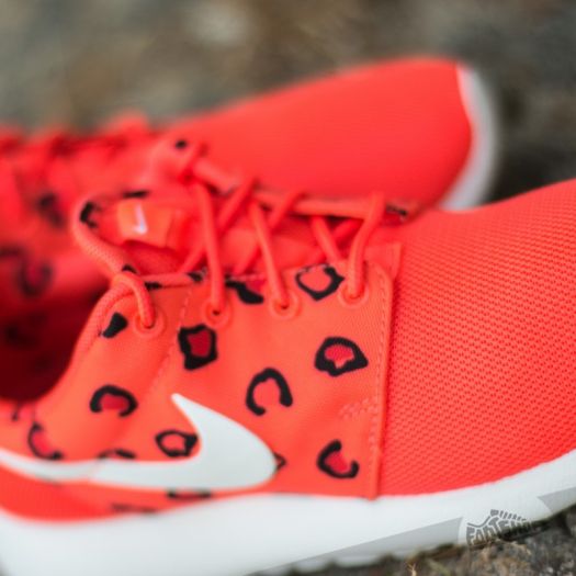 Damesschoenen Wmns Nike Roshe One Print Bright Crimson Hot Lava