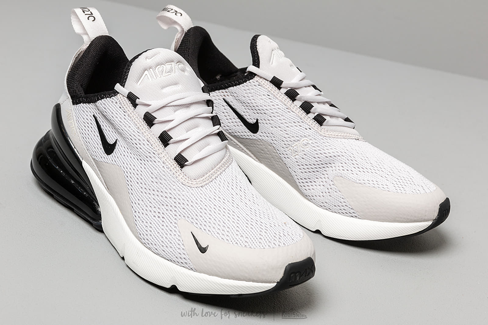 Moteriška avalynė Nike W Air Max 270 Vast Grey/ Black-Black