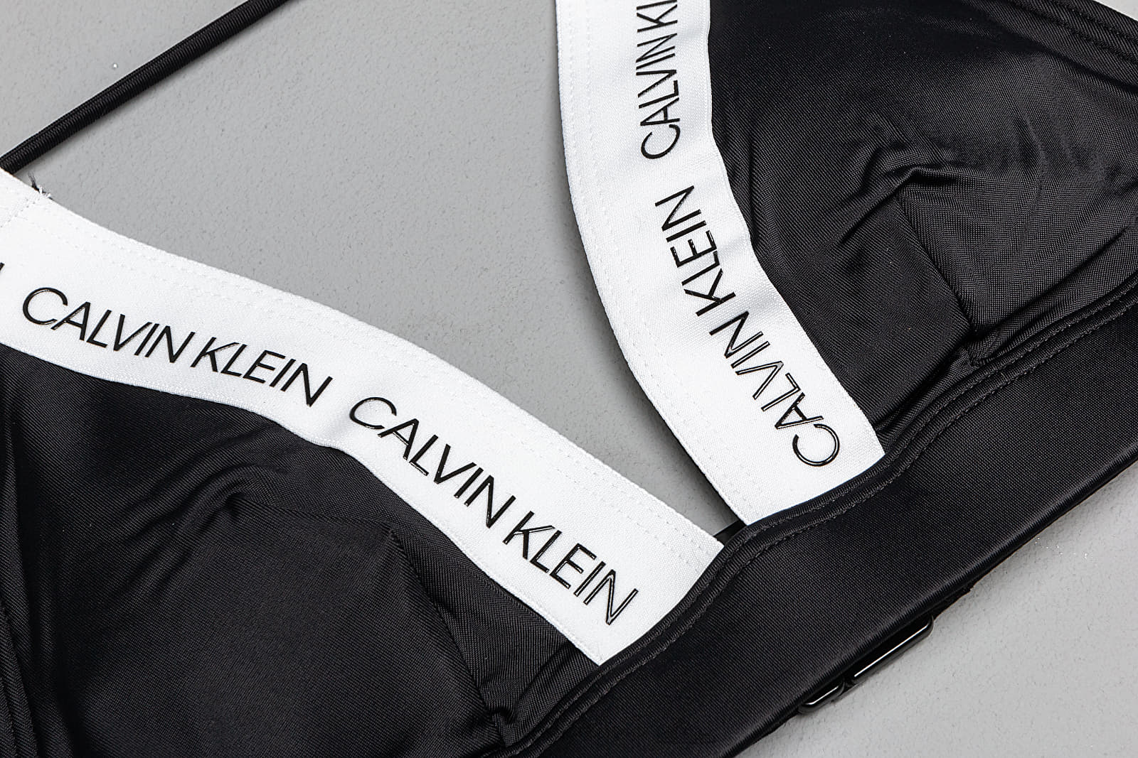 Maudymosi kostiumėliai Calvin Klein Fixed Triangle Black
