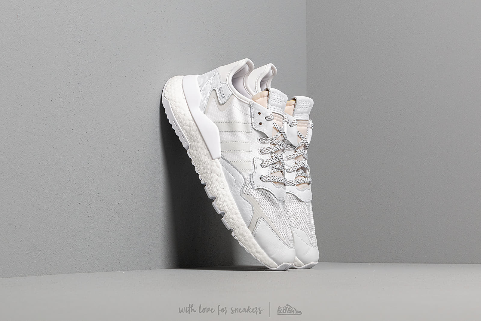 Chaussures et baskets homme adidas Nite Jogger Ftw White/ Crystal White/ Crystal White