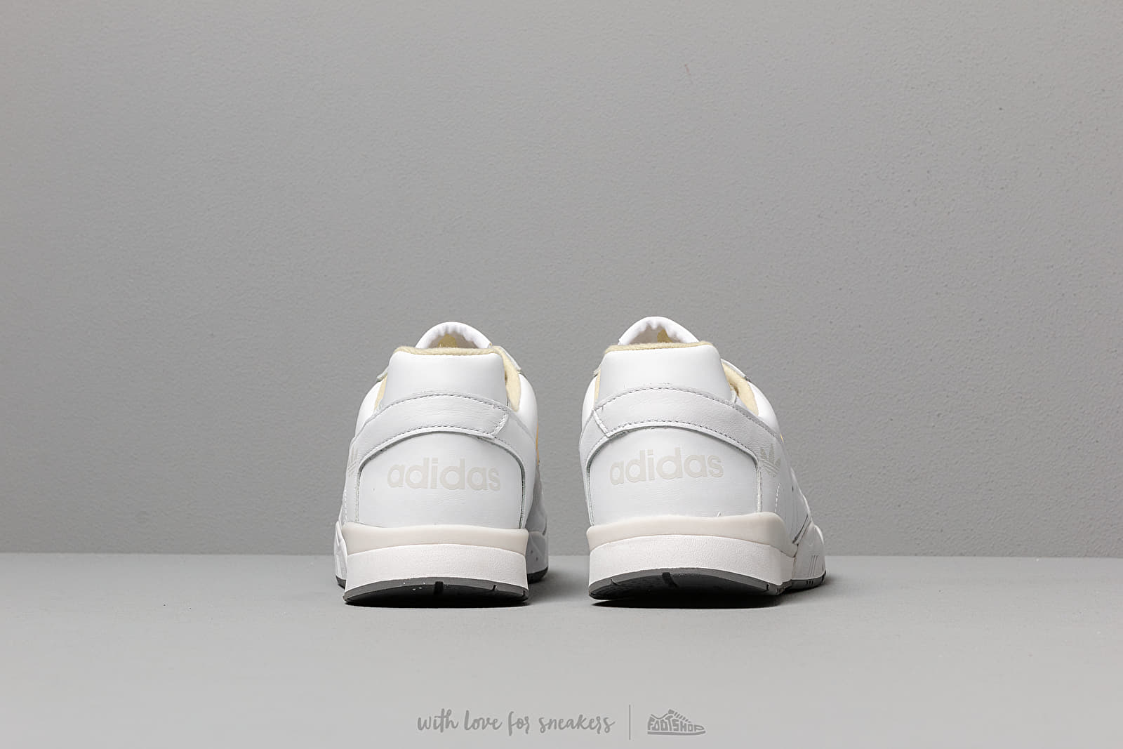 Herren Sneaker und Schuhe adidas A.R. Trainer Ftw White Easy Yellow Crystal White Footshop