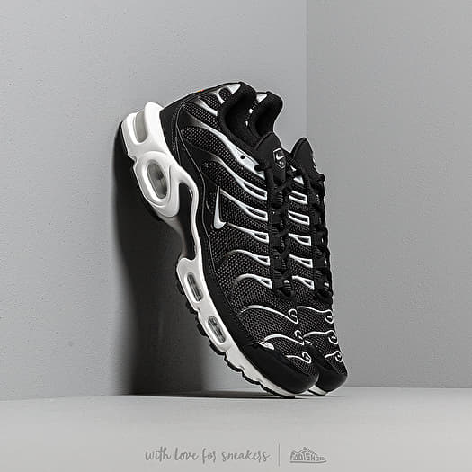 Black and white nike air max plus clearance