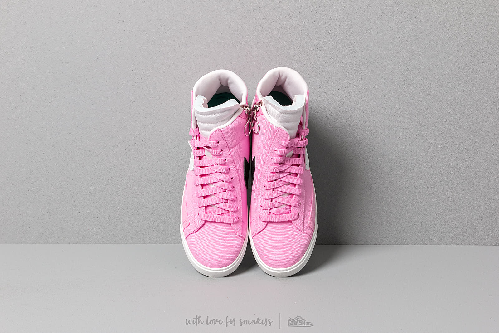 Women s shoes Nike W Blazer Mid Rebel Psychic Pink Summit White