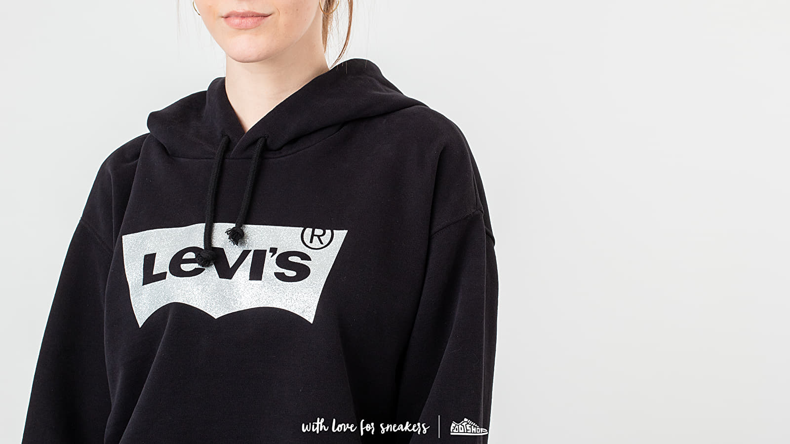 Hoodies and sweatshirts Levi s Graphic Raw Cut Hoodie Black Footshop