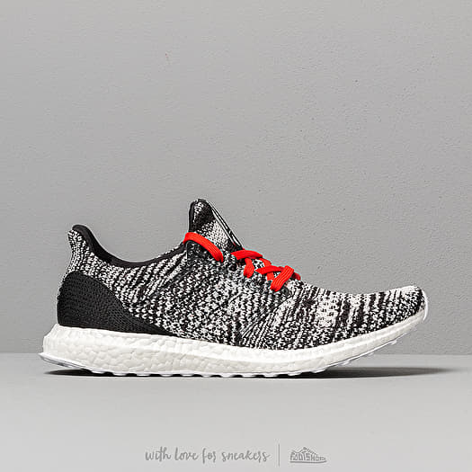 Ultra boost clima black white top