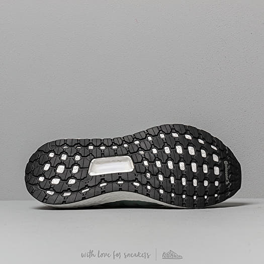 Ultraboost 19 deals mint black
