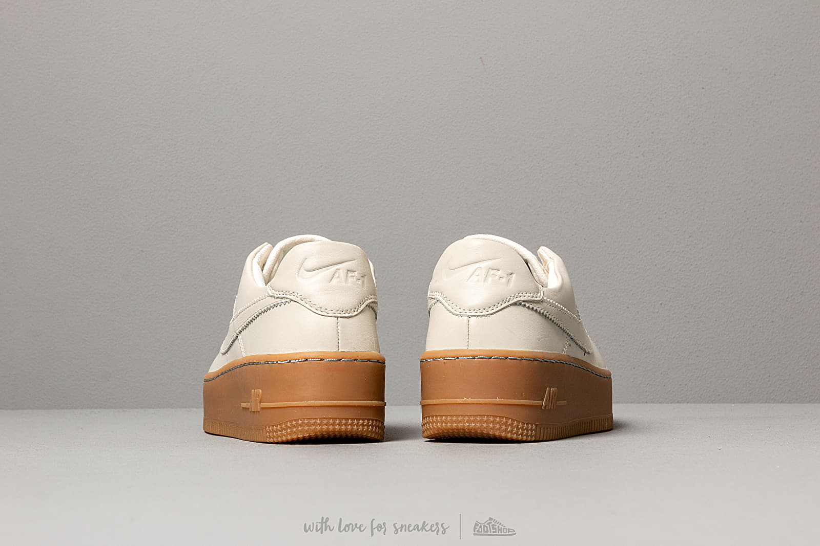 Nike ivory gum sole air force 1 sage low trainers online