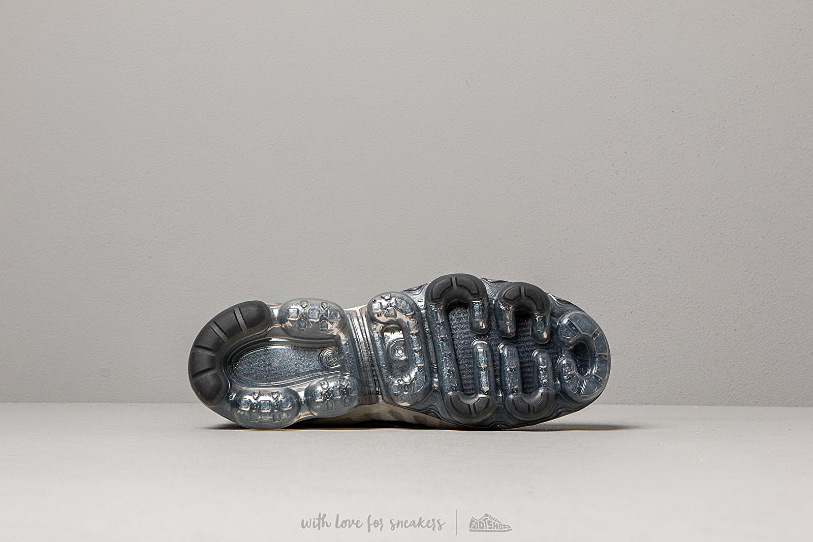 Men s shoes Nike Air Vapormax 2019 Moon Particle Anthracite