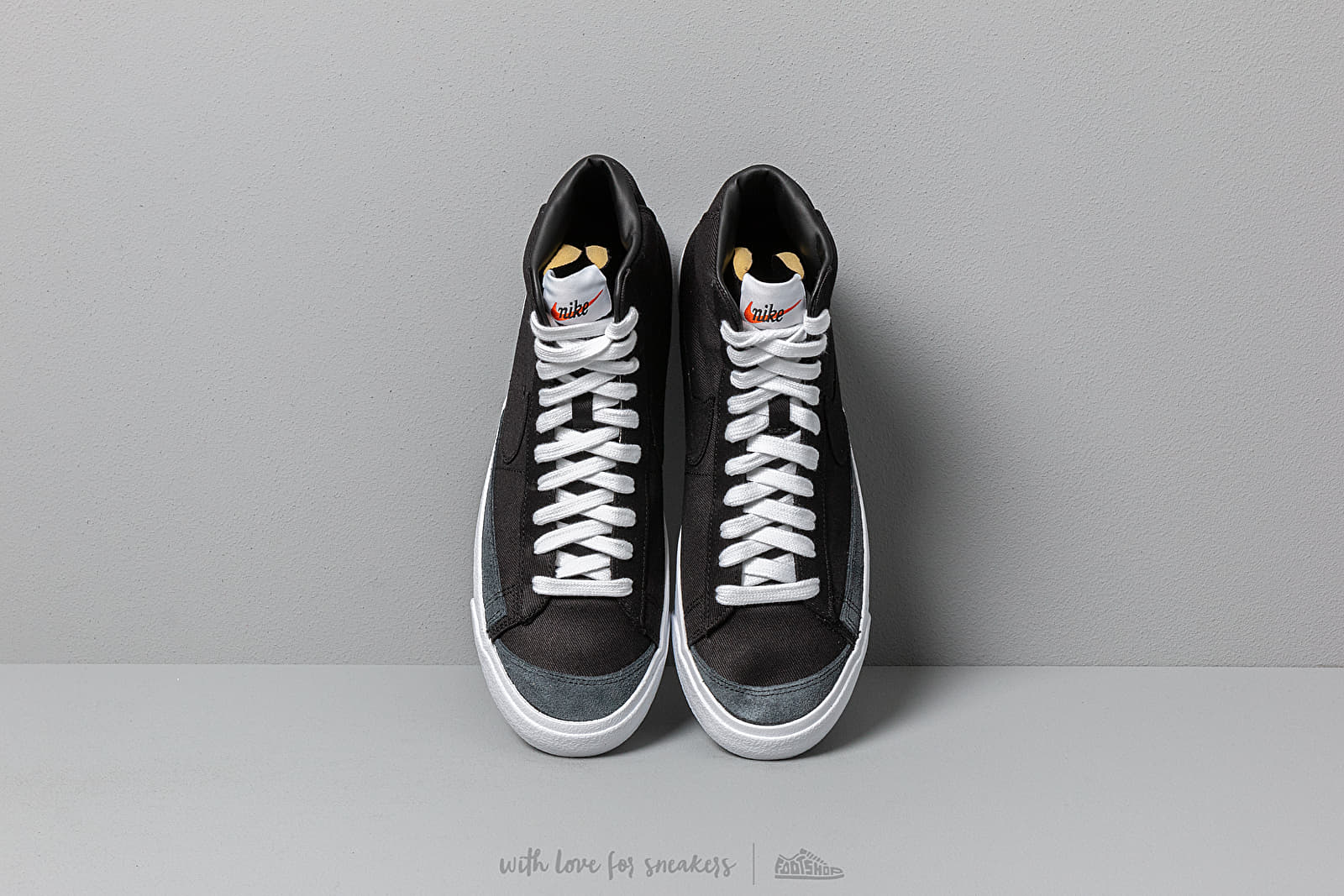 Buty męskie Nike Blazer MID '77 Vintage WE Black/ Black-Black-White