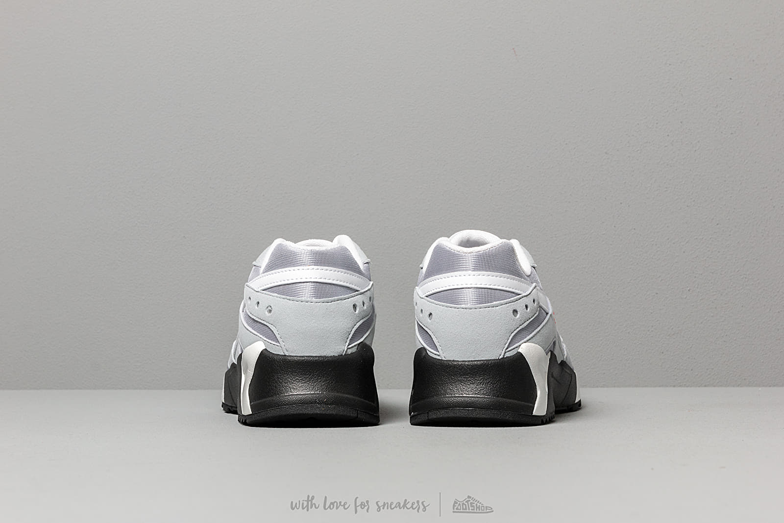 Reebok have a good time aztrek shop