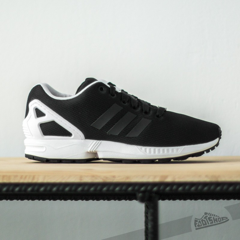 FLUX DSW Mサイズ　ブラック&ホワイト adidas ZX Flux Cblack/Ftwwht | Footshop