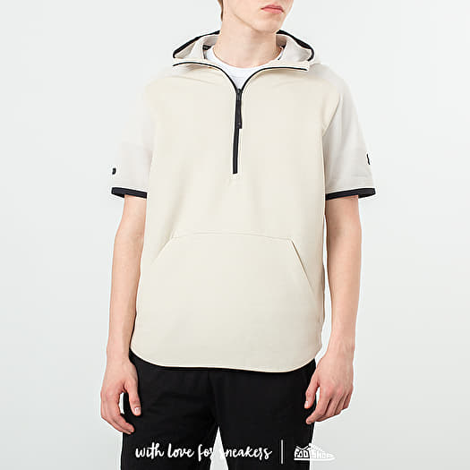 Hoodies and sweatshirts Under Armour Unstoppable Shortsleeve Hoodie Grey Footshop