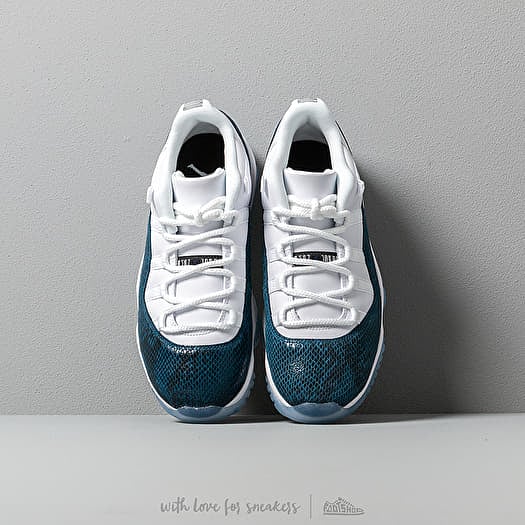 Jordan retro 11 low white black navy cheap