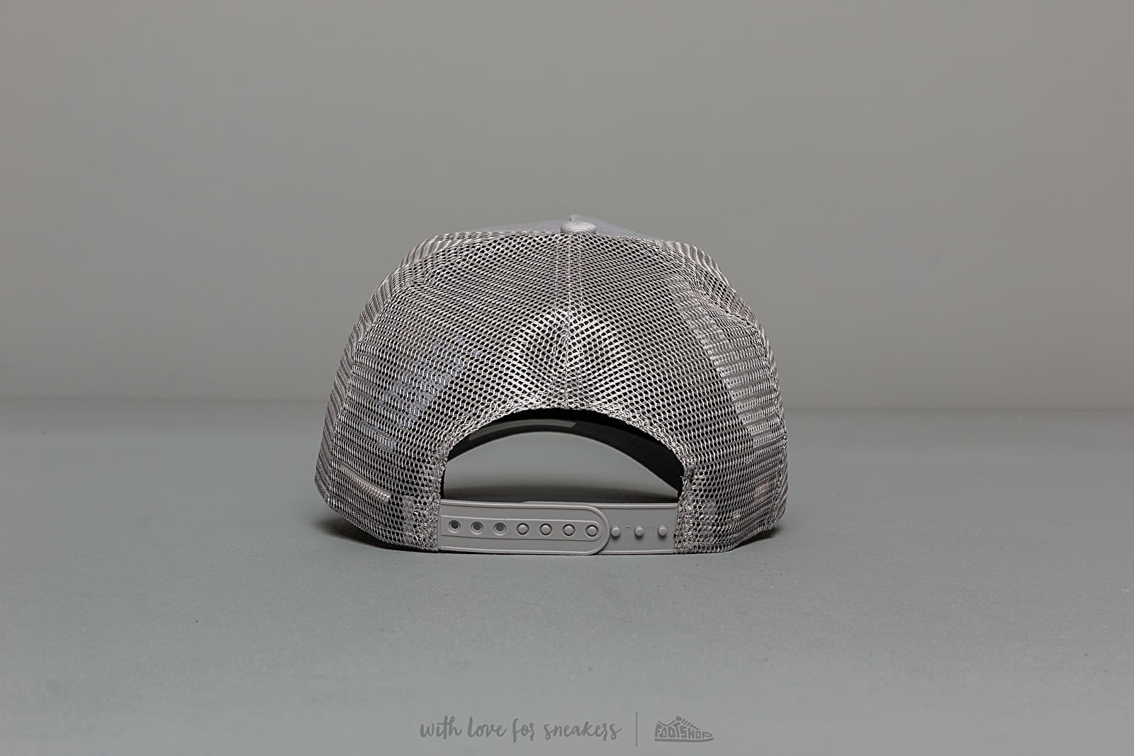 Caps New Era 940 Character A Frame Trucker Grey