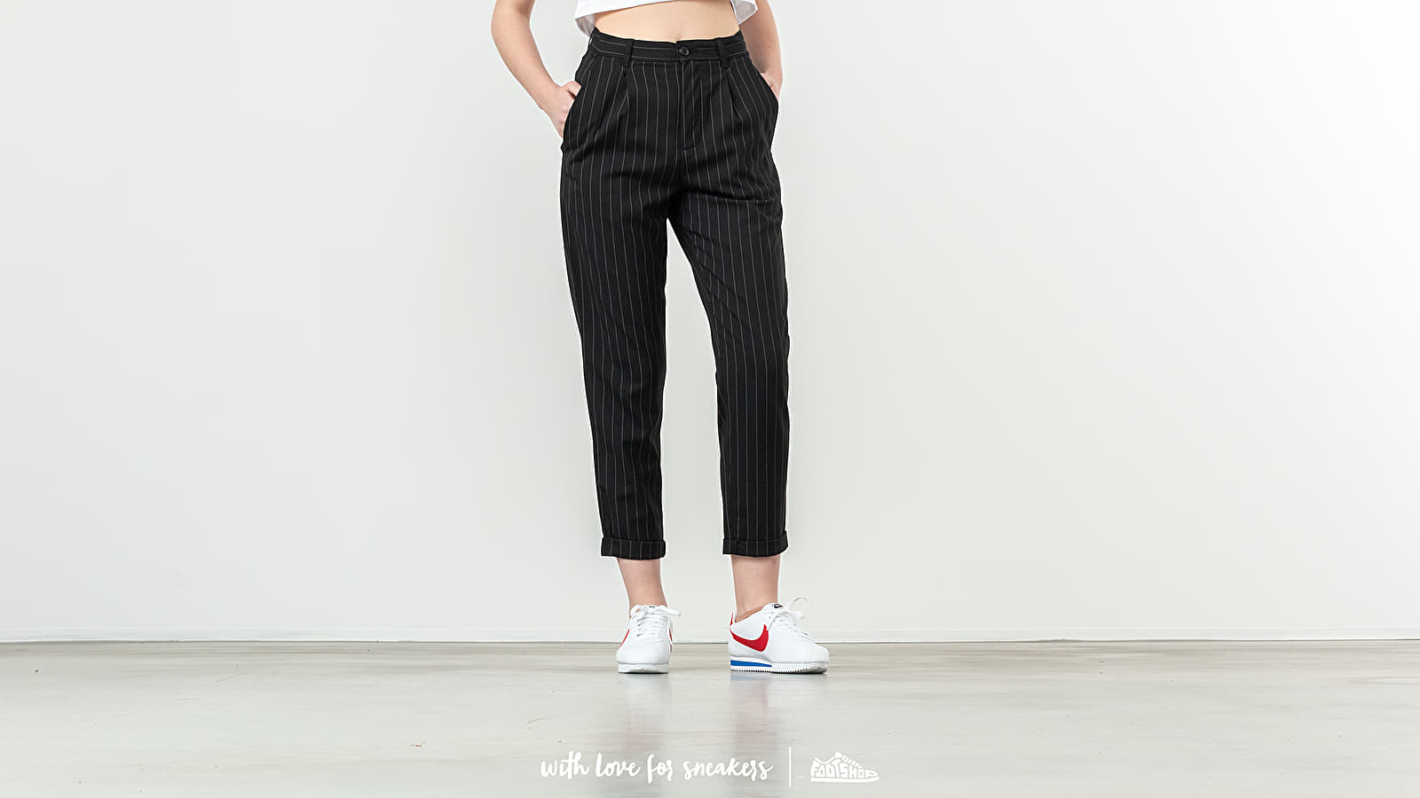 Platnene hlače Carhartt WIP W Pullman Ankle Pants Pinstripe Black/ White