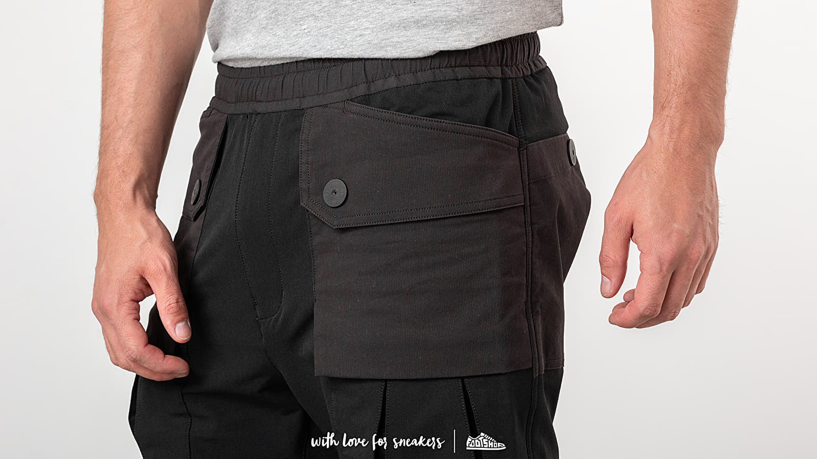 White Mountaineering Contrasted Easy Short Pants Black | Footshop