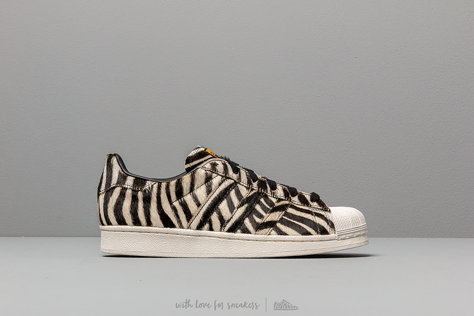 adidas superstar out loud