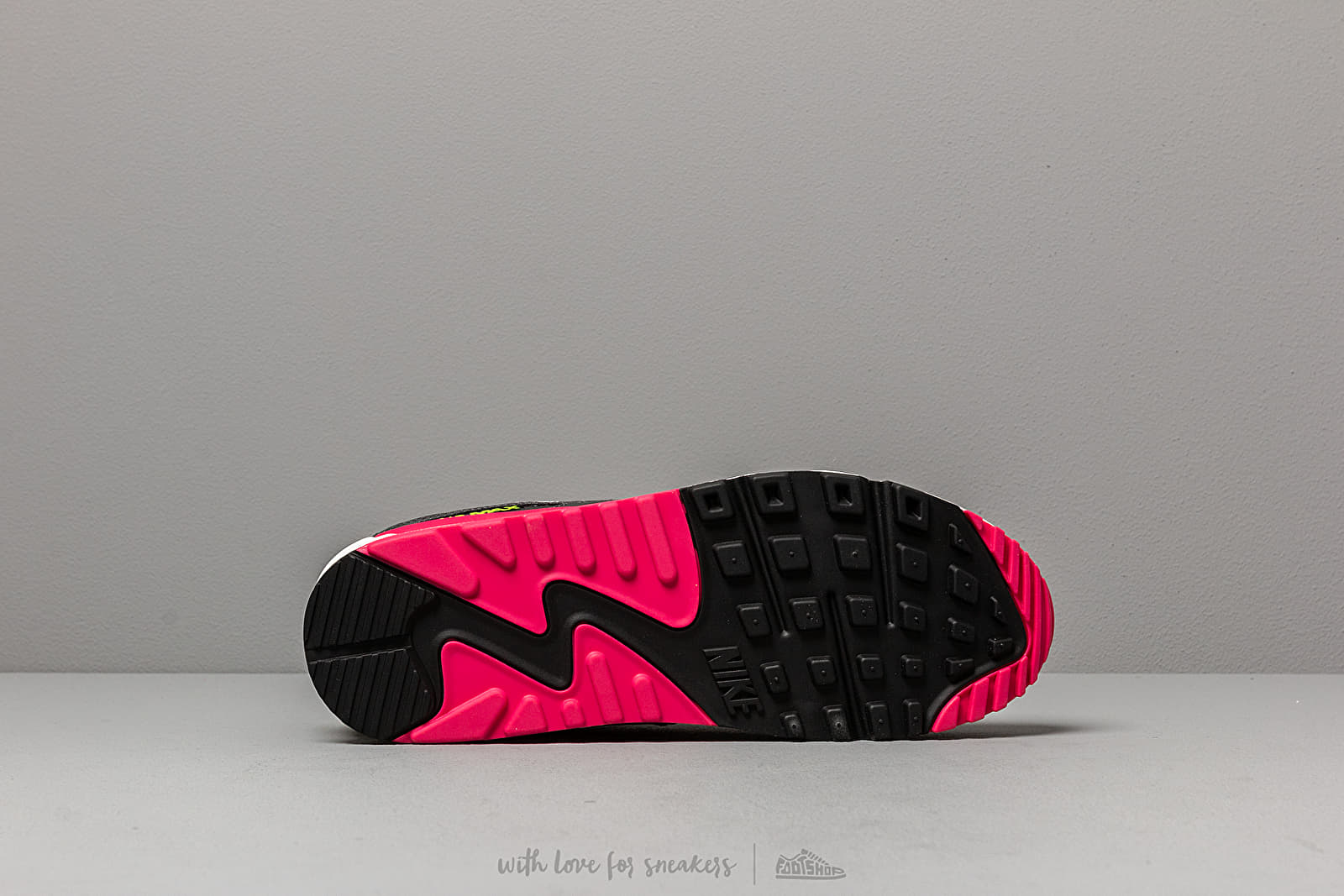 Men s shoes Nike Air Max 90 Essential Wolf Grey White Rush Pink