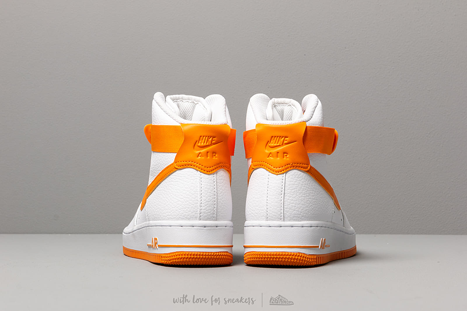 Scarpe donna Nike Wmns Air Force 1 High White/ Orange Peel-Campfire Orange