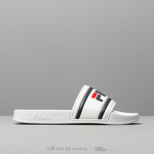 Fila clearance slippers white