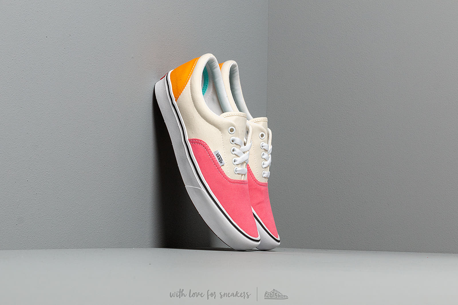 Vans era strawberry outlet
