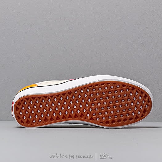 Vans comfycush era strawberry best sale