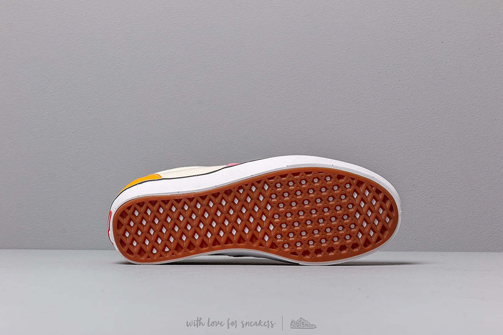 Vans comfycush outlet era strawberry