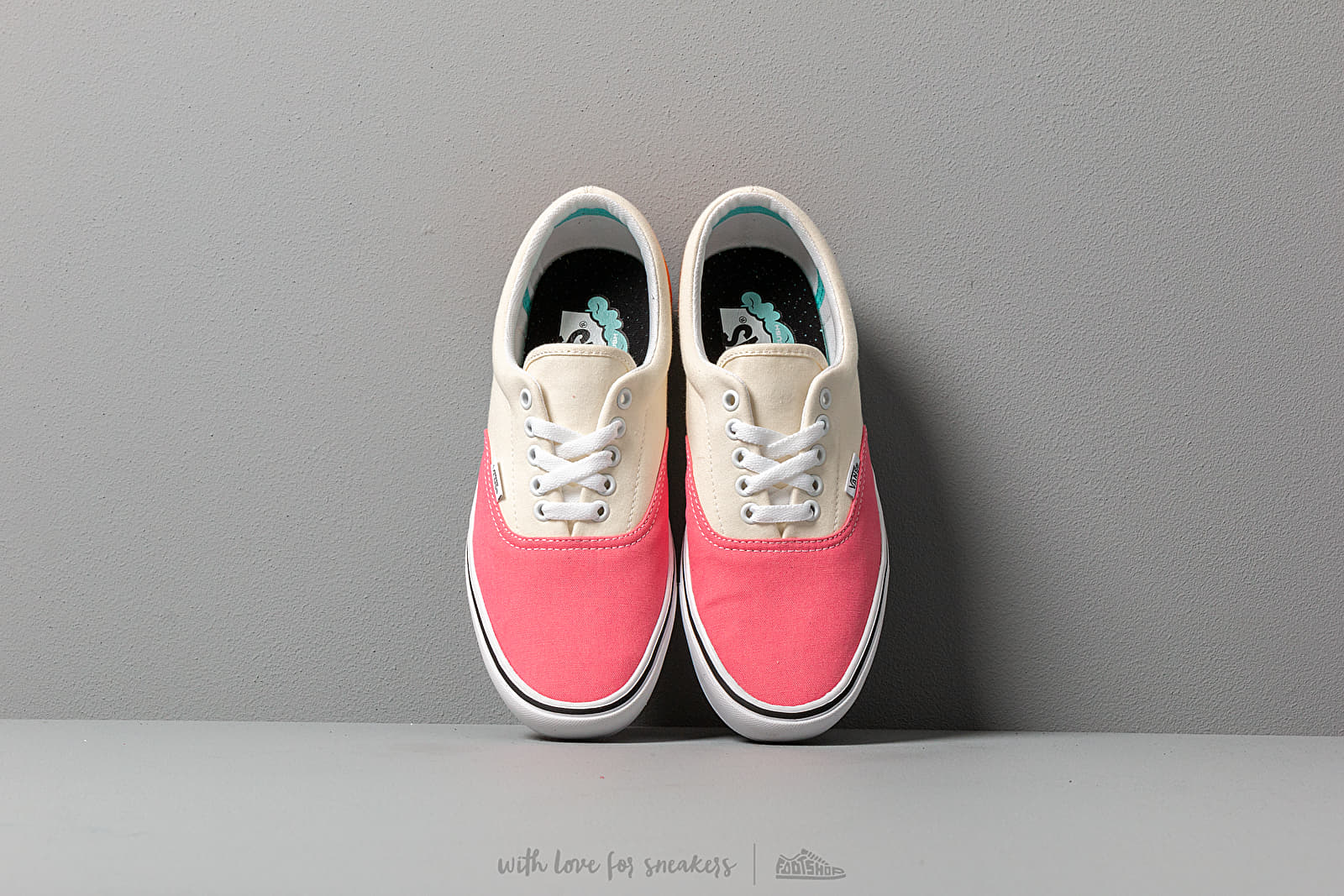 Vans shop comfycush strawberry