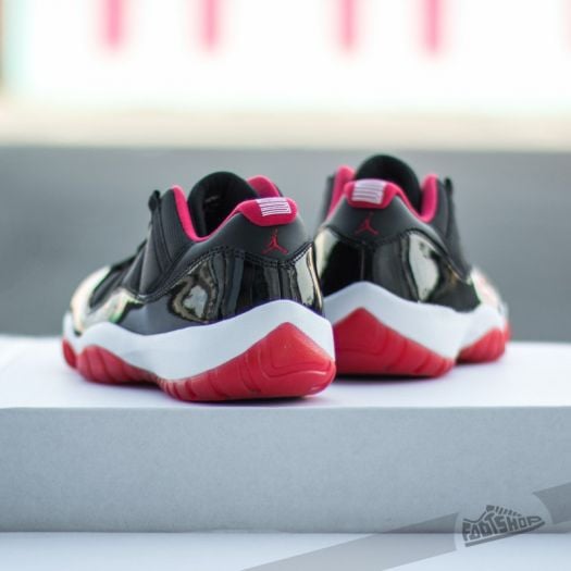 Jordan 11 low true red best sale