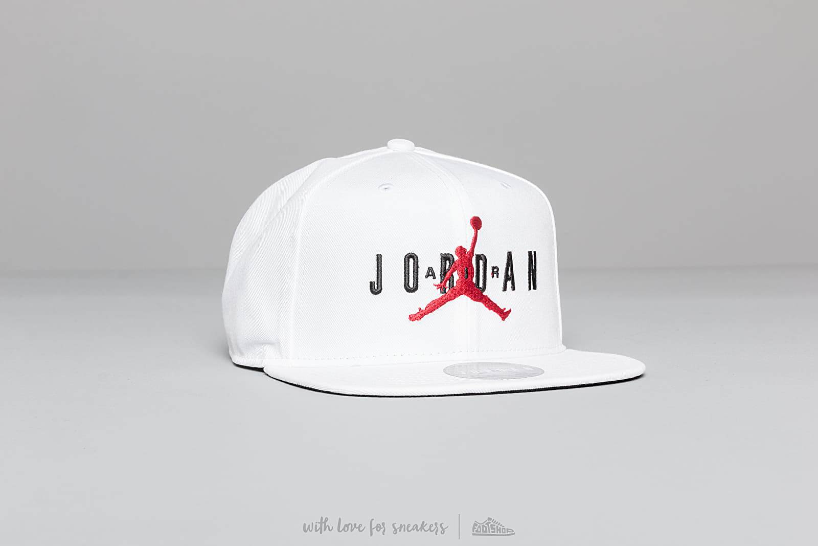 Jordan white hat clearance