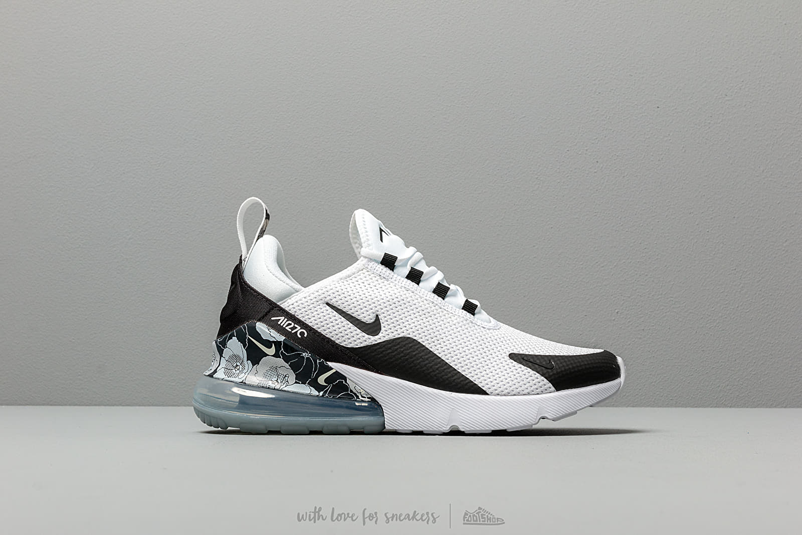 Women s shoes Nike W Air Max 270 Se White Black Metallic Silver