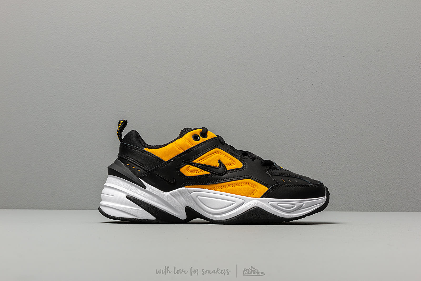 Nike tekno gold on sale