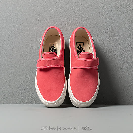 All pink suede vans store