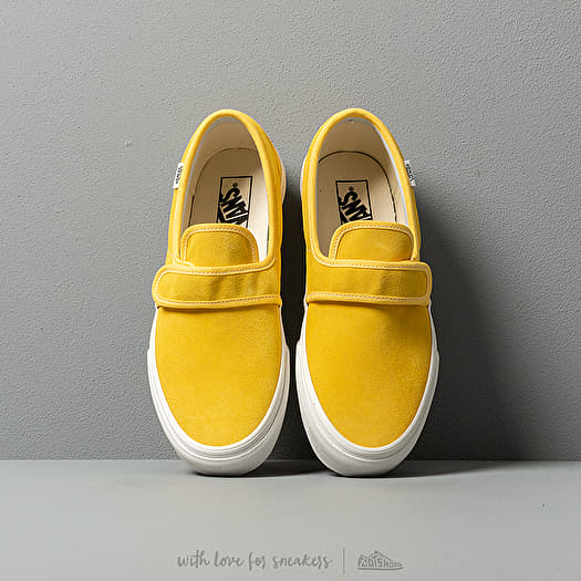 Aspen shop gold vans