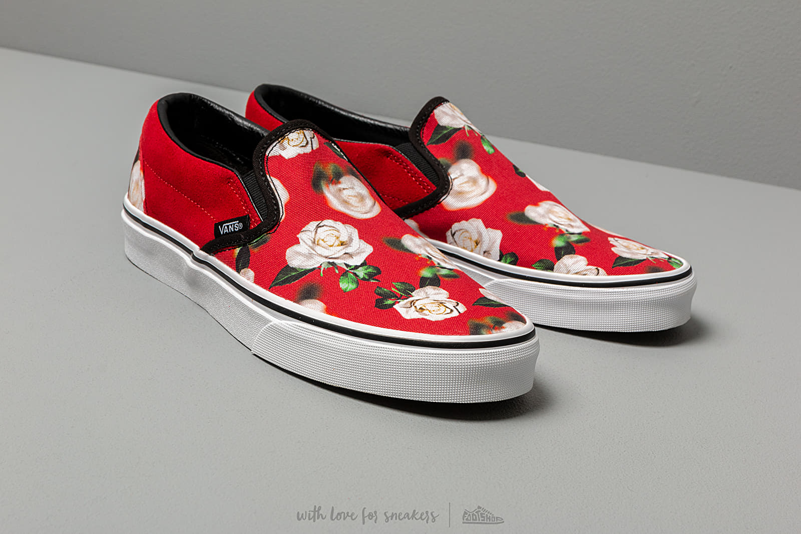 Men s shoes Vans Classic Slip On Romantic Floral Chili Pepper