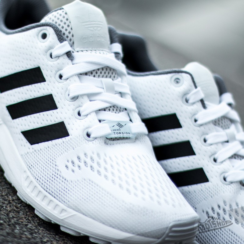 adidas ZX Flux Ftwr White/Core Black/Granit | Footshop