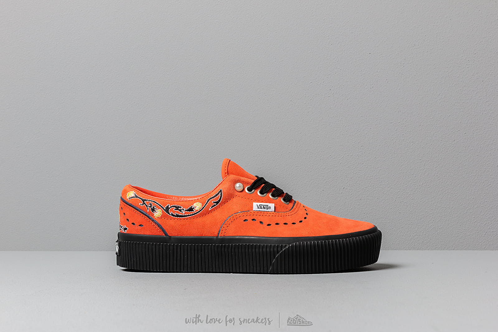 Pearly punk 2025 era platform